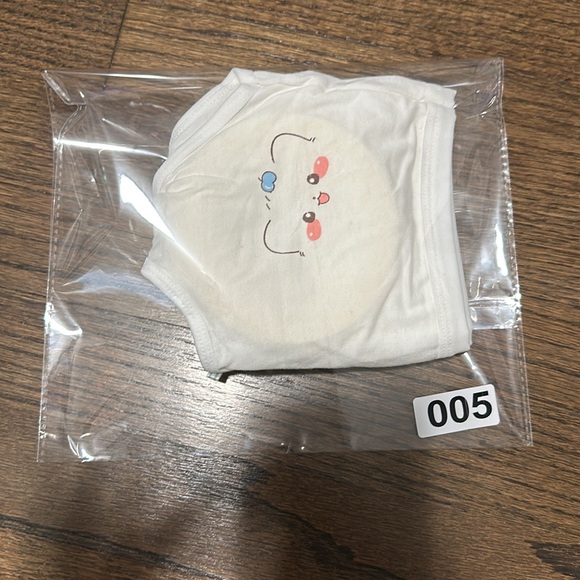 New Youths White Stretchable Sports Bra With Removable Pads Size Medium - Picture 7 of 7